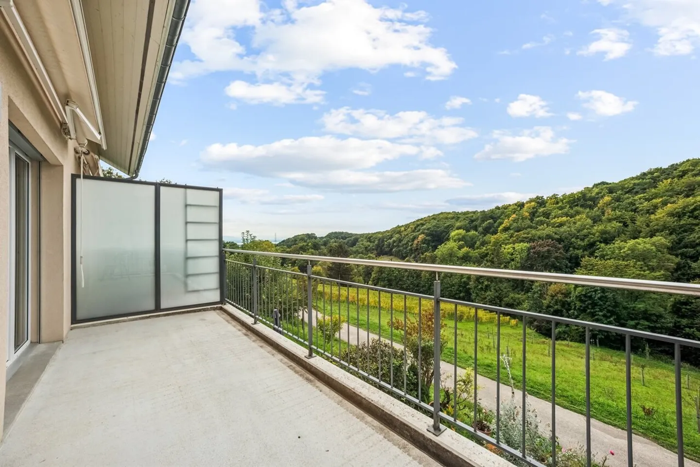 Magnifico duplex di 4,5 locali con bella vista - Foto 12 di 17