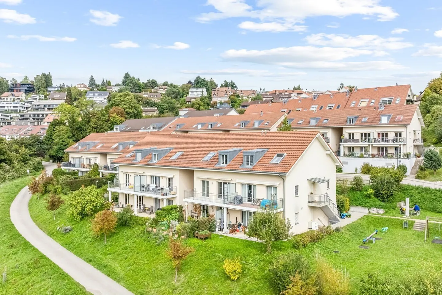 Magnifico duplex di 4,5 locali con bella vista - Foto 14 di 17