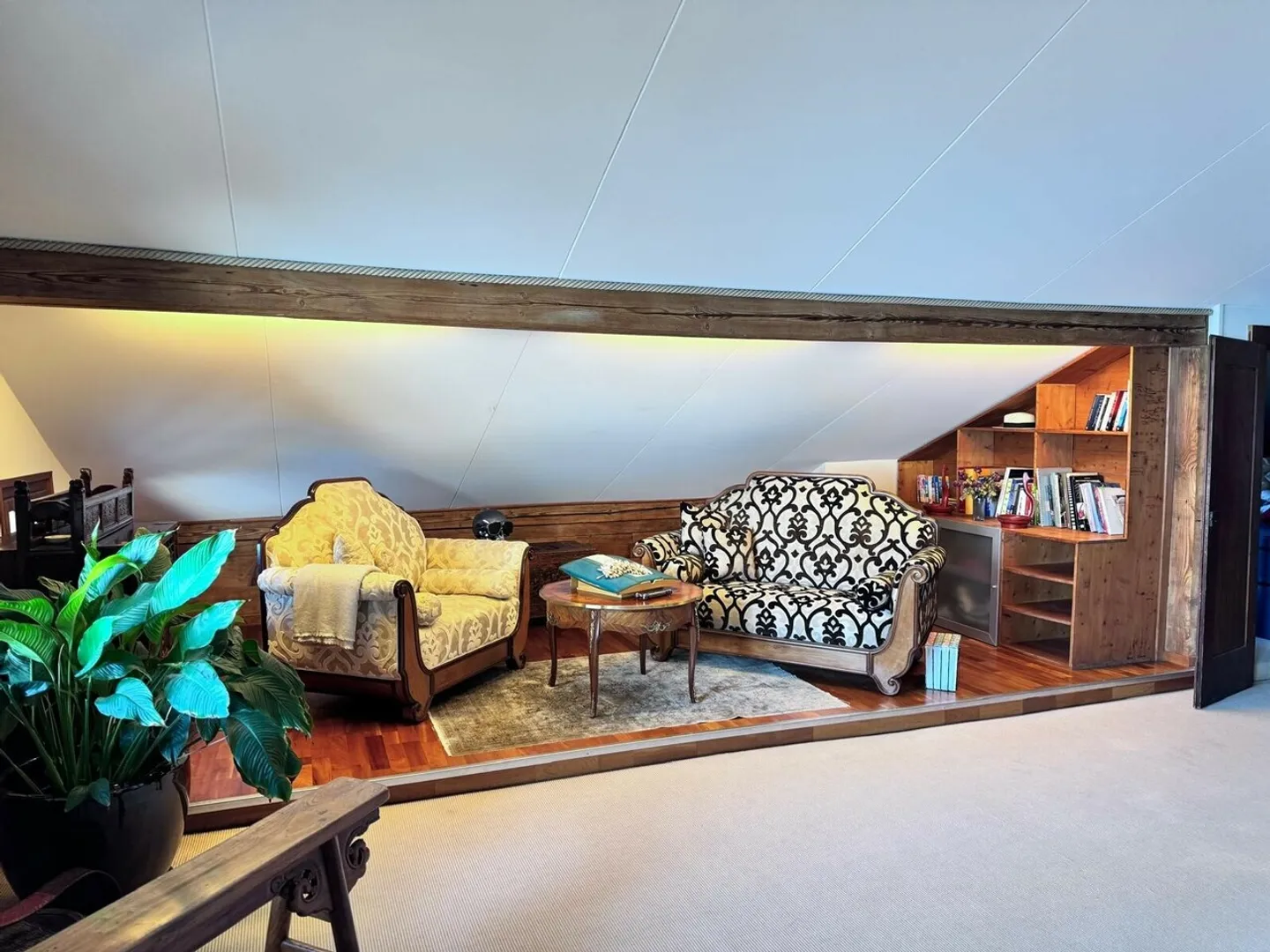 Chalet unico, autentico, carattere indiscutibile e vista mozzafiato - Foto 16 di 18