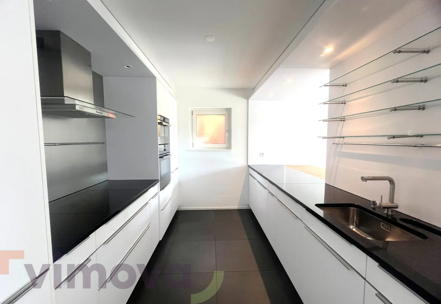 Wohntraum -  attraktive Gartenwohnung mit mit rd. 250 m2 Aussenbereich - Foto 4 von 13