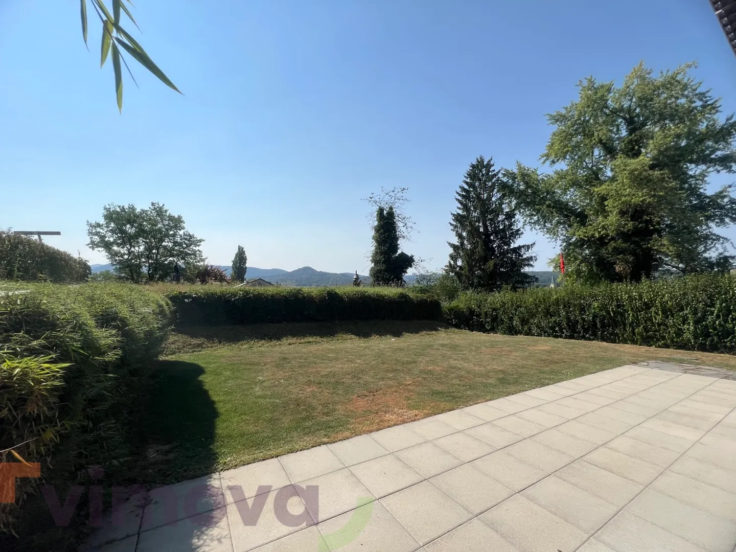 Wohntraum -  attraktive Gartenwohnung mit mit rd. 250 m2 Aussenbereich - Foto 10 von 13