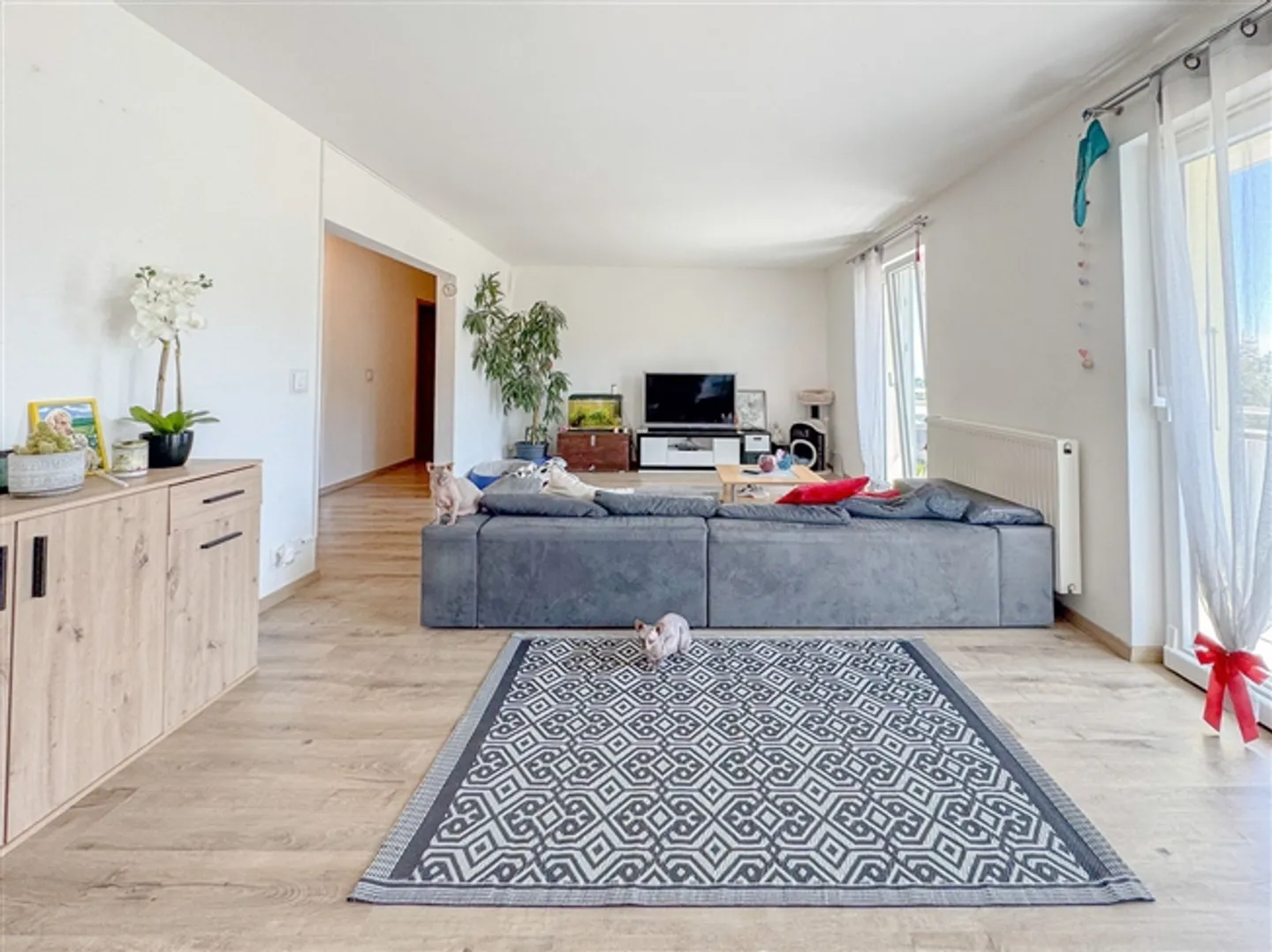 «Grosszügige 6.5-Zimmer-Eigentumswohnung mit Balkon
Blick auf die Alpen» - Foto 8 von 20