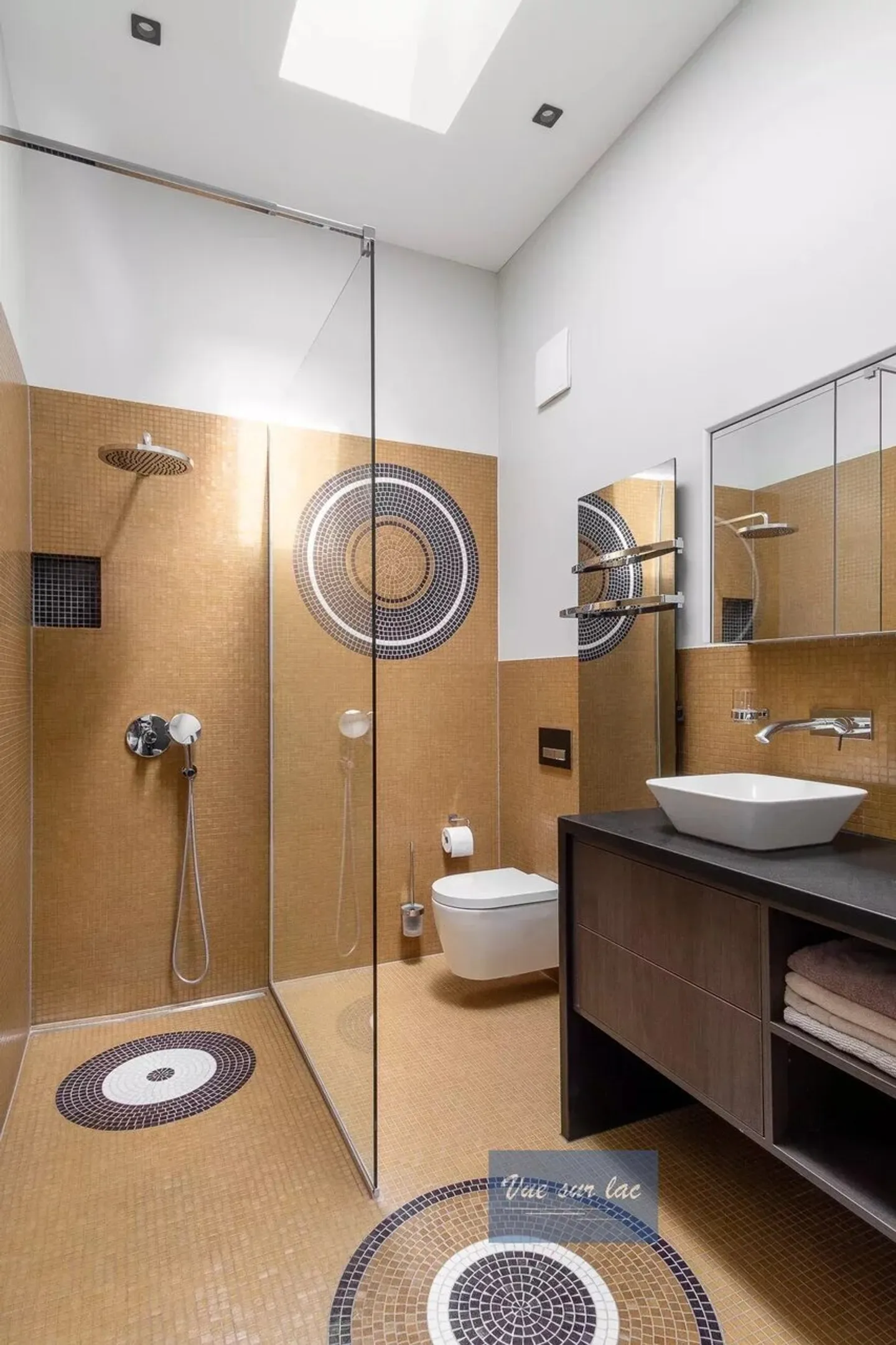 Superb fully renovated village house - comfort - Photo 9 of 13