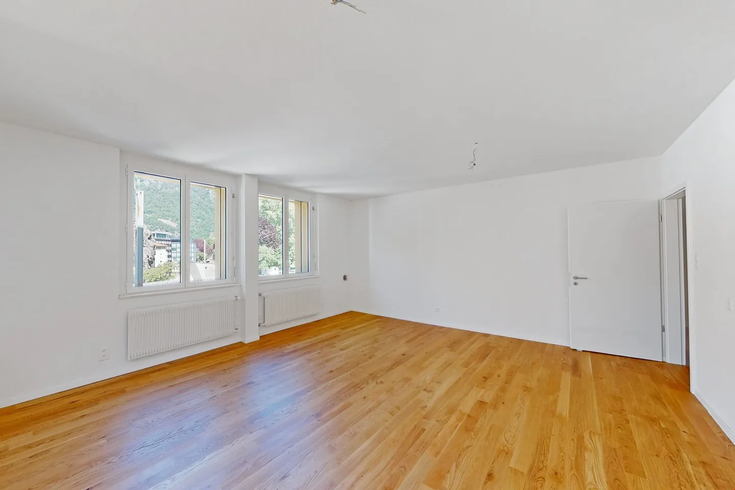 Office with plenty of light and a view of the Piazza del Sole – the first two net rents are free! - Photo 1 of 7