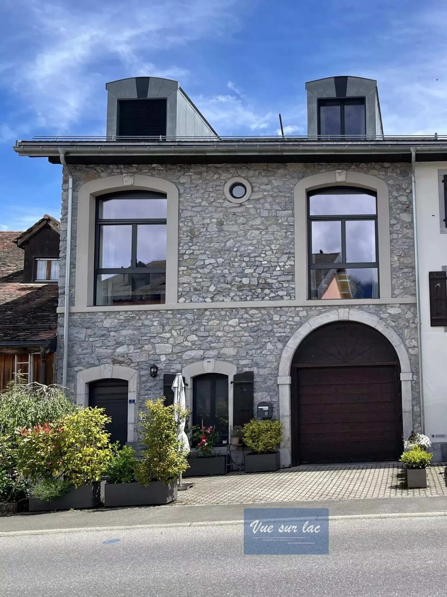 Superb fully renovated village house - comfort - Photo 10 of 13