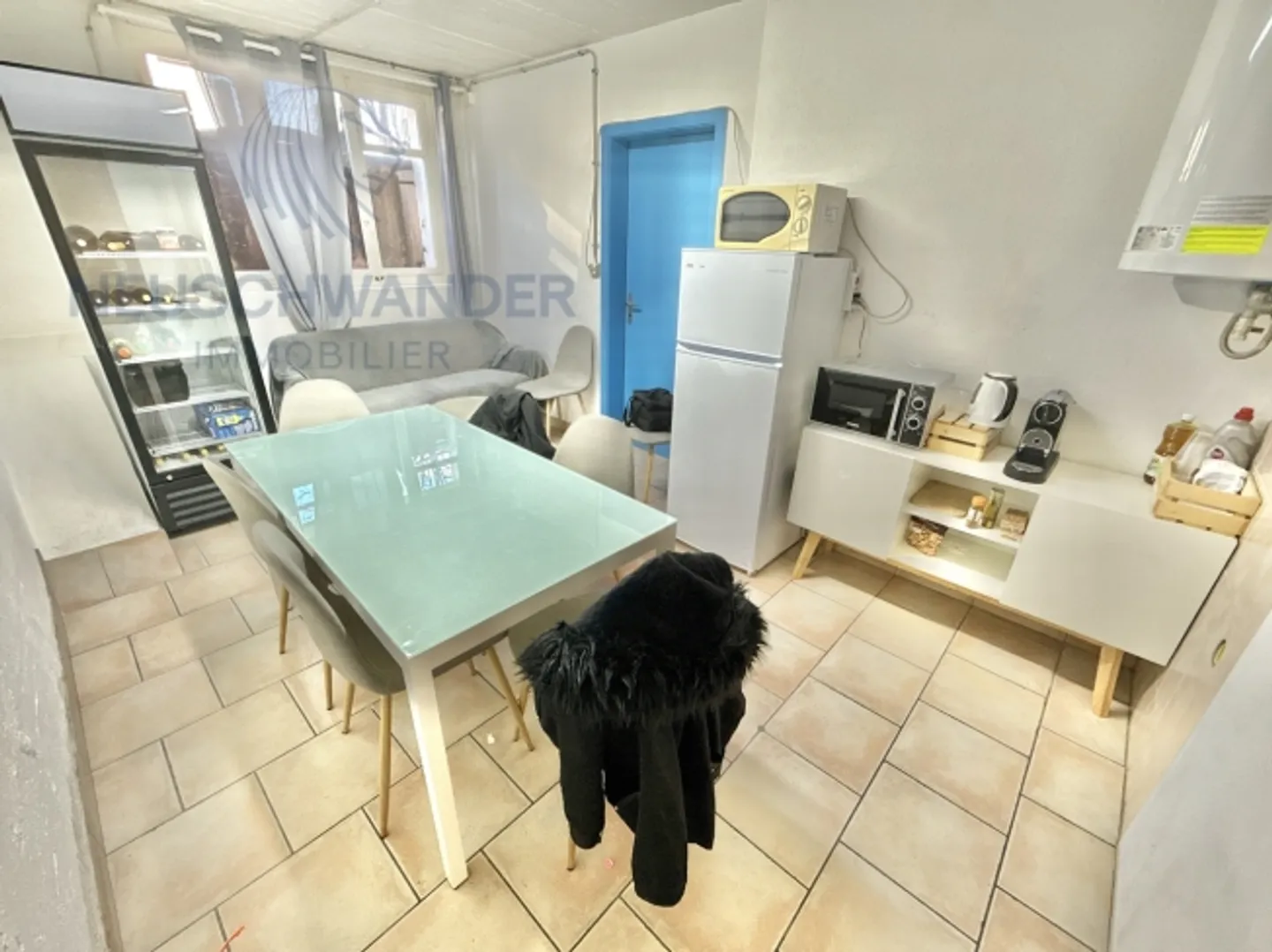 To be transformed, ideally located and centered house - Photo 4 of 18