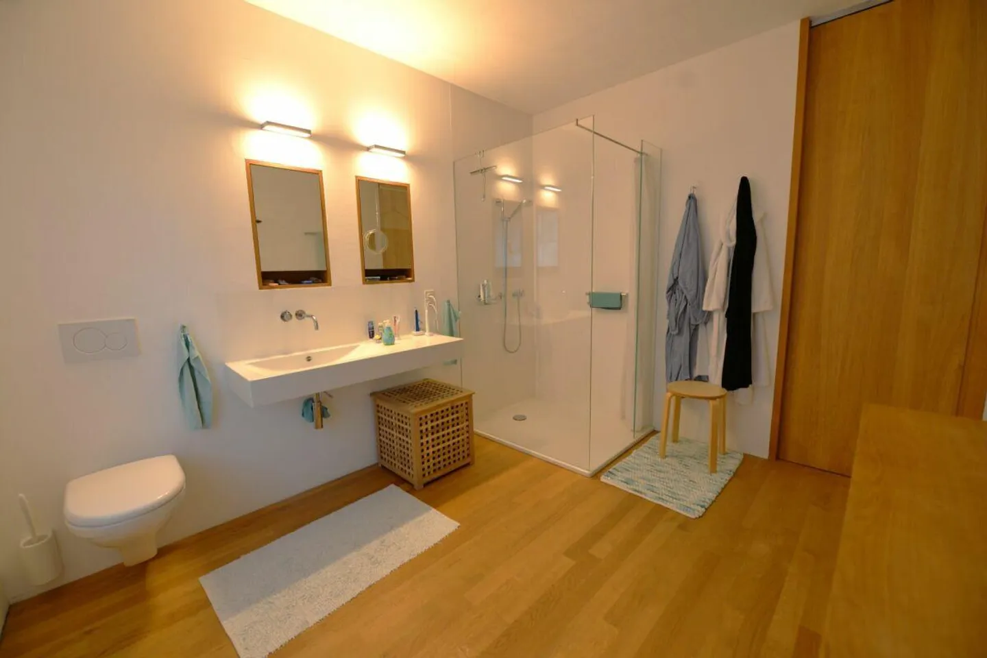 First-class apartment in a dream location - Photo 8 of 11