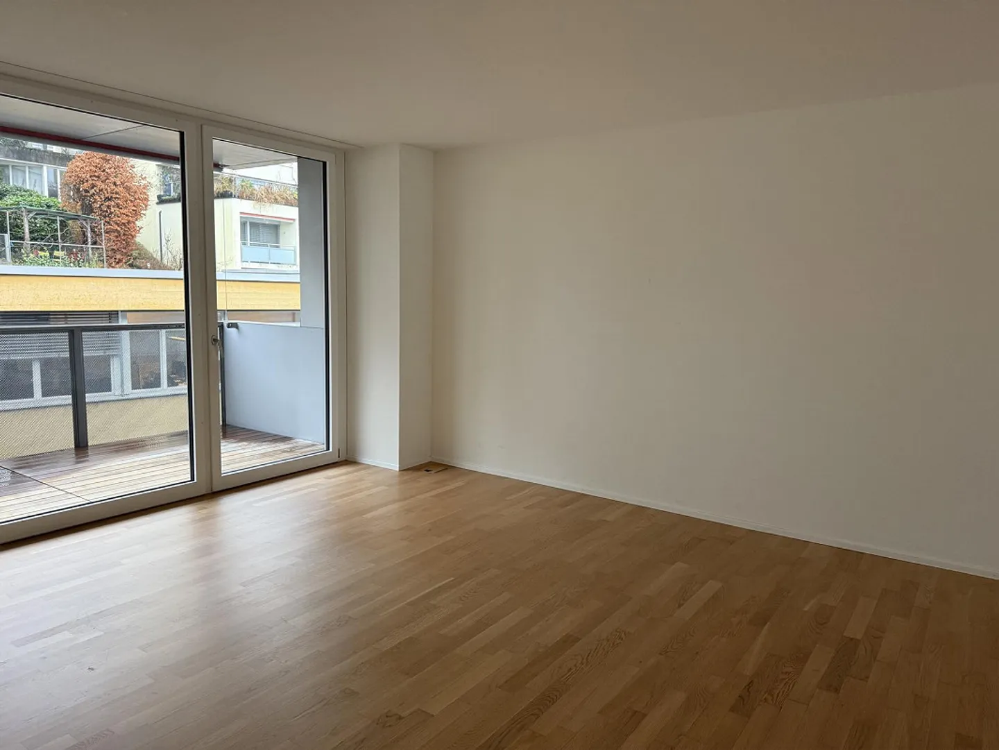 Modern and Central - Your New City Apartment - Photo 4 of 9