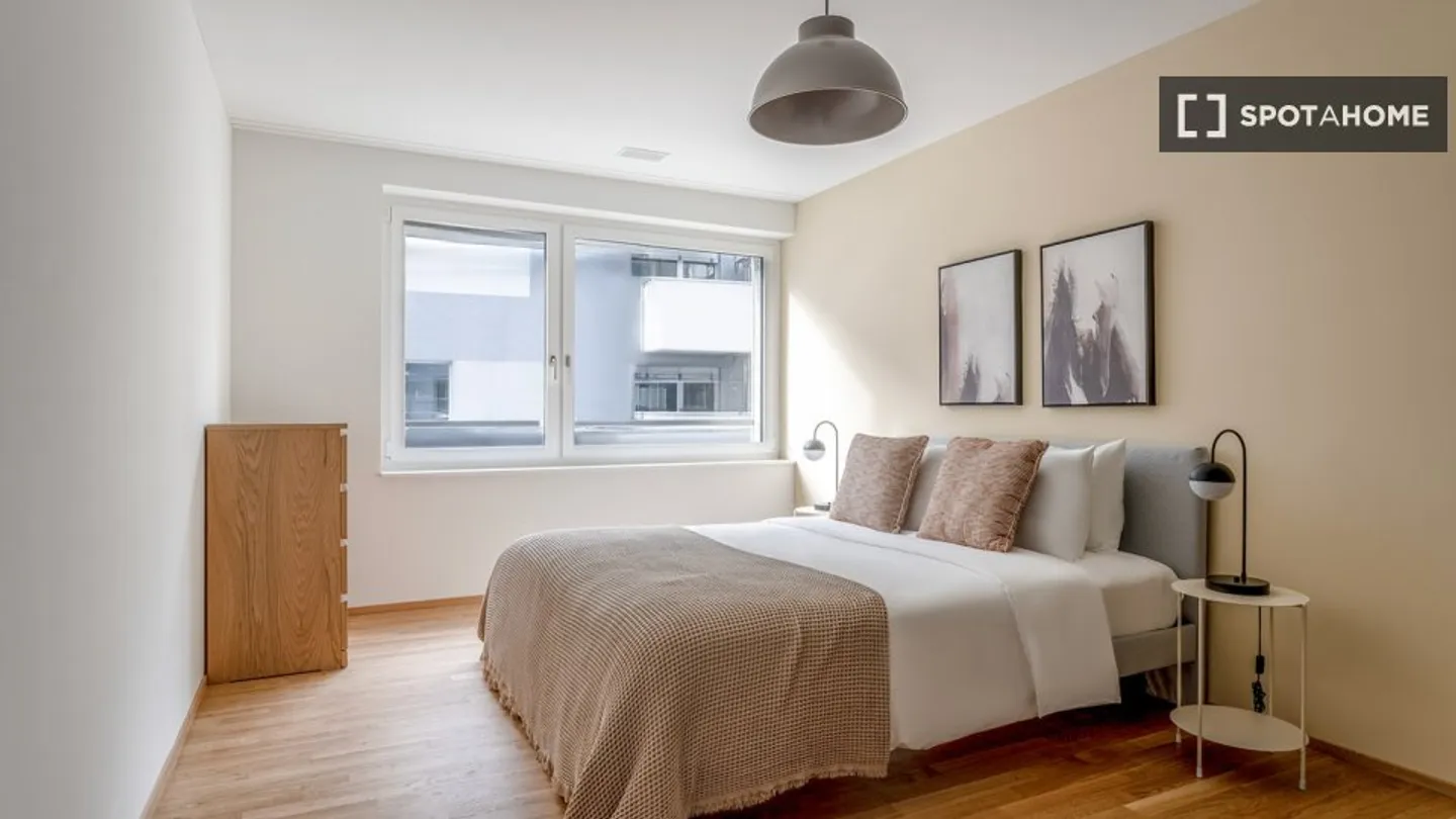 Découvrez, visitez et louez votre nouveau chez-vous en ligne en toute confiance. - Photo 12 sur 18