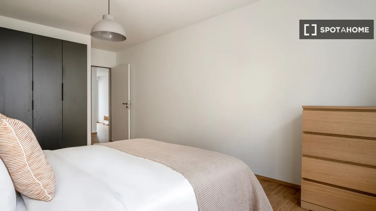 Découvrez, visitez et louez votre nouveau chez-vous en ligne en toute confiance. - Photo 13 sur 18