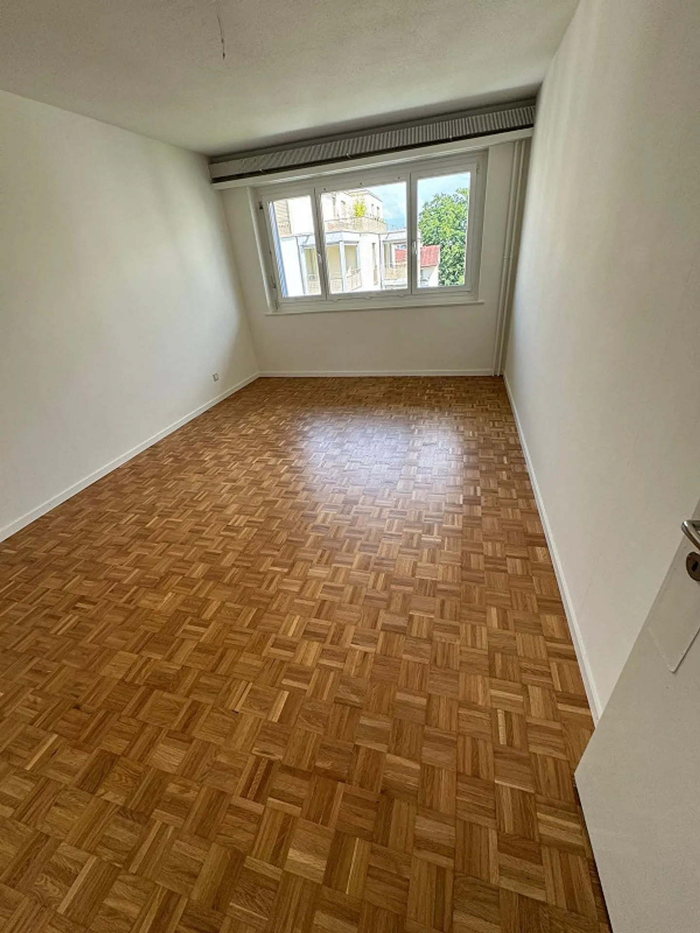 Appartement temporaire de 3 pièces au 2ème étage à 8048 Zurich à louer jusqu'au 31.01.2027 - Photo 5 sur 8