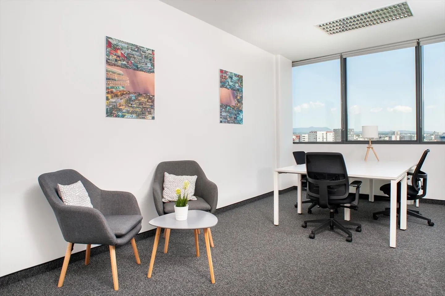 Ufficio privato per tre persone a Signature Downtown - Foto 1 di 9