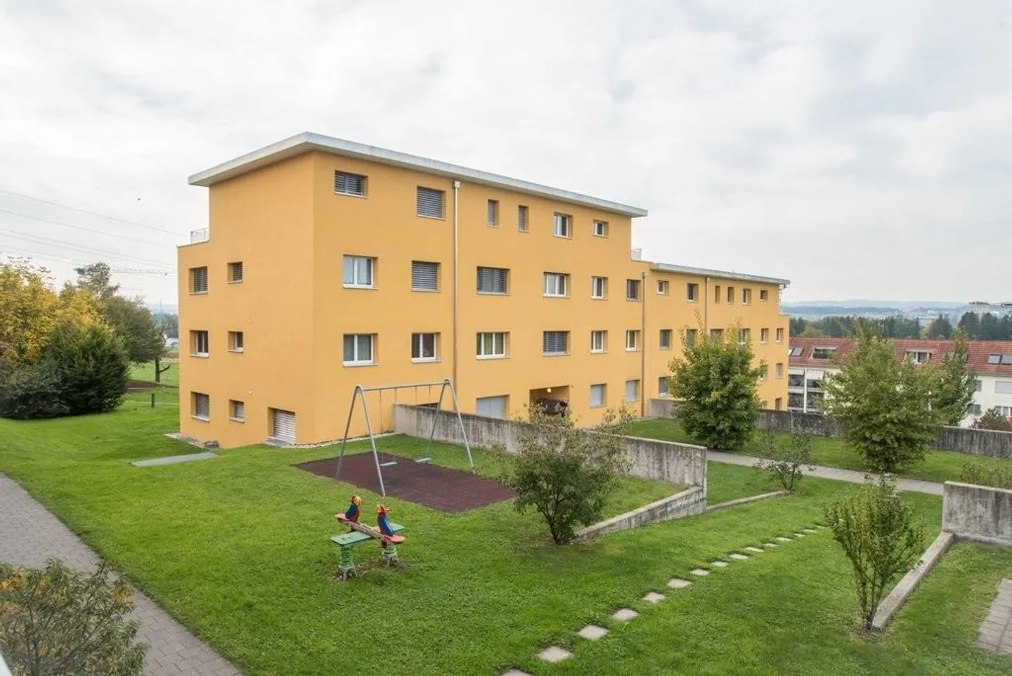 Parking spaces for rent in Perlen - Photo 2 of 2