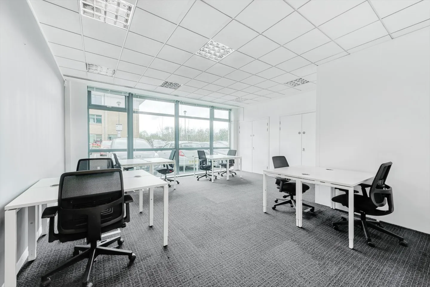 Ufficio privato per tre persone a Signature Downtown - Foto 2 di 9