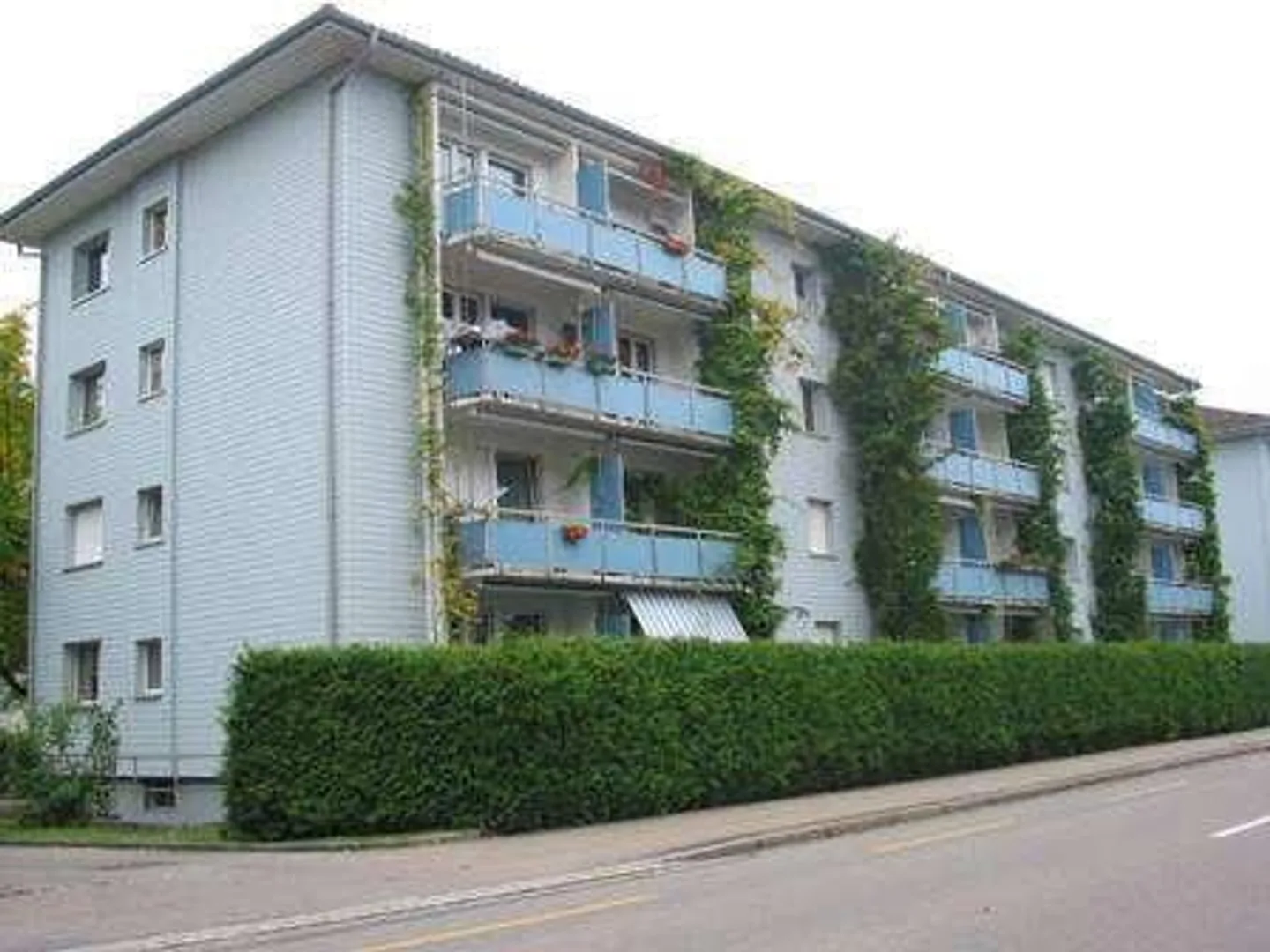 Appartement simple confortable dans un emplacement idéal pour les navetteurs - Photo 1 sur 6
