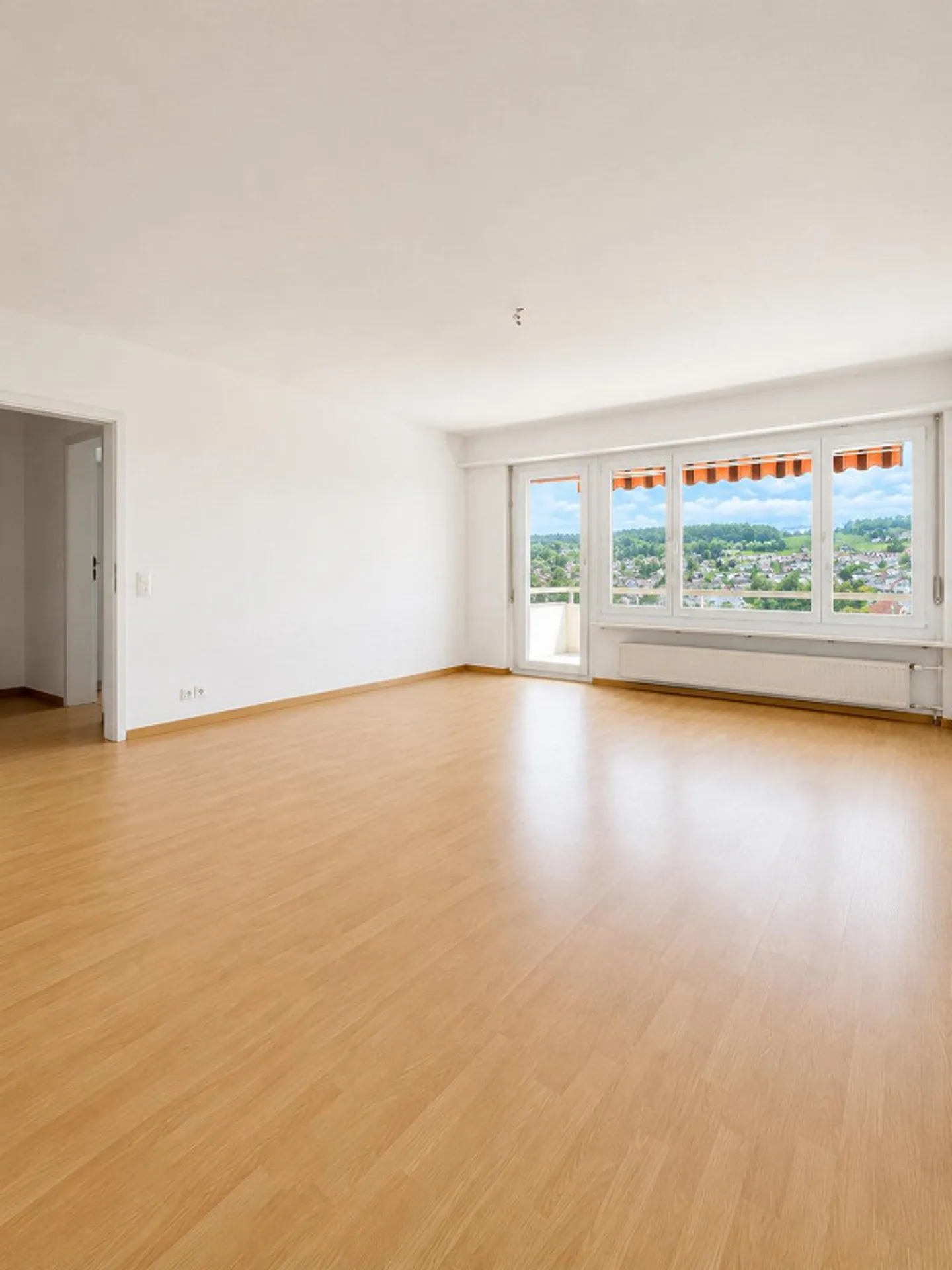 Appartamento 2.5 locali con vista - Foto 2 di 10