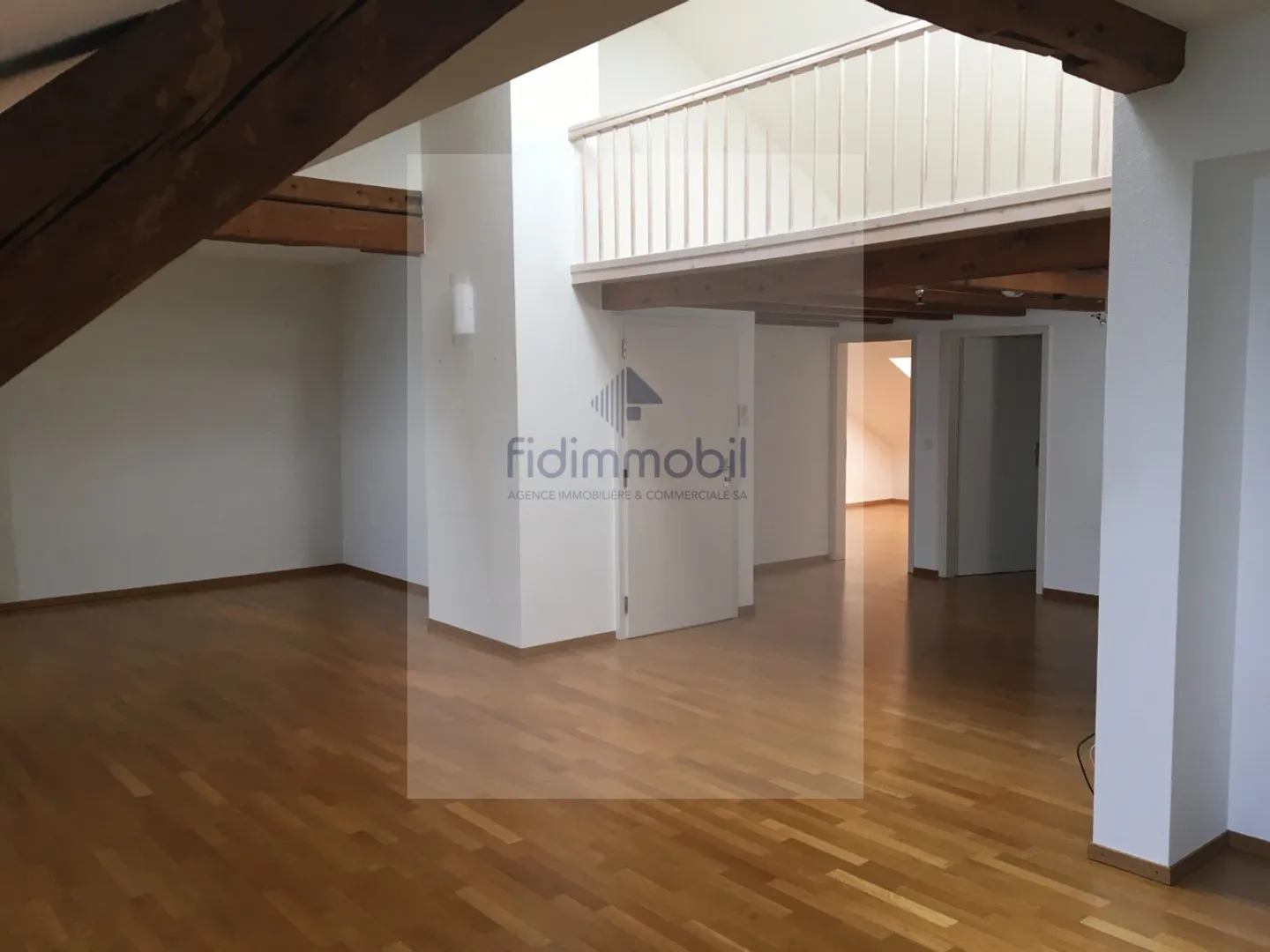 Appartement Magnifique au Lac - Photo 3 sur 10