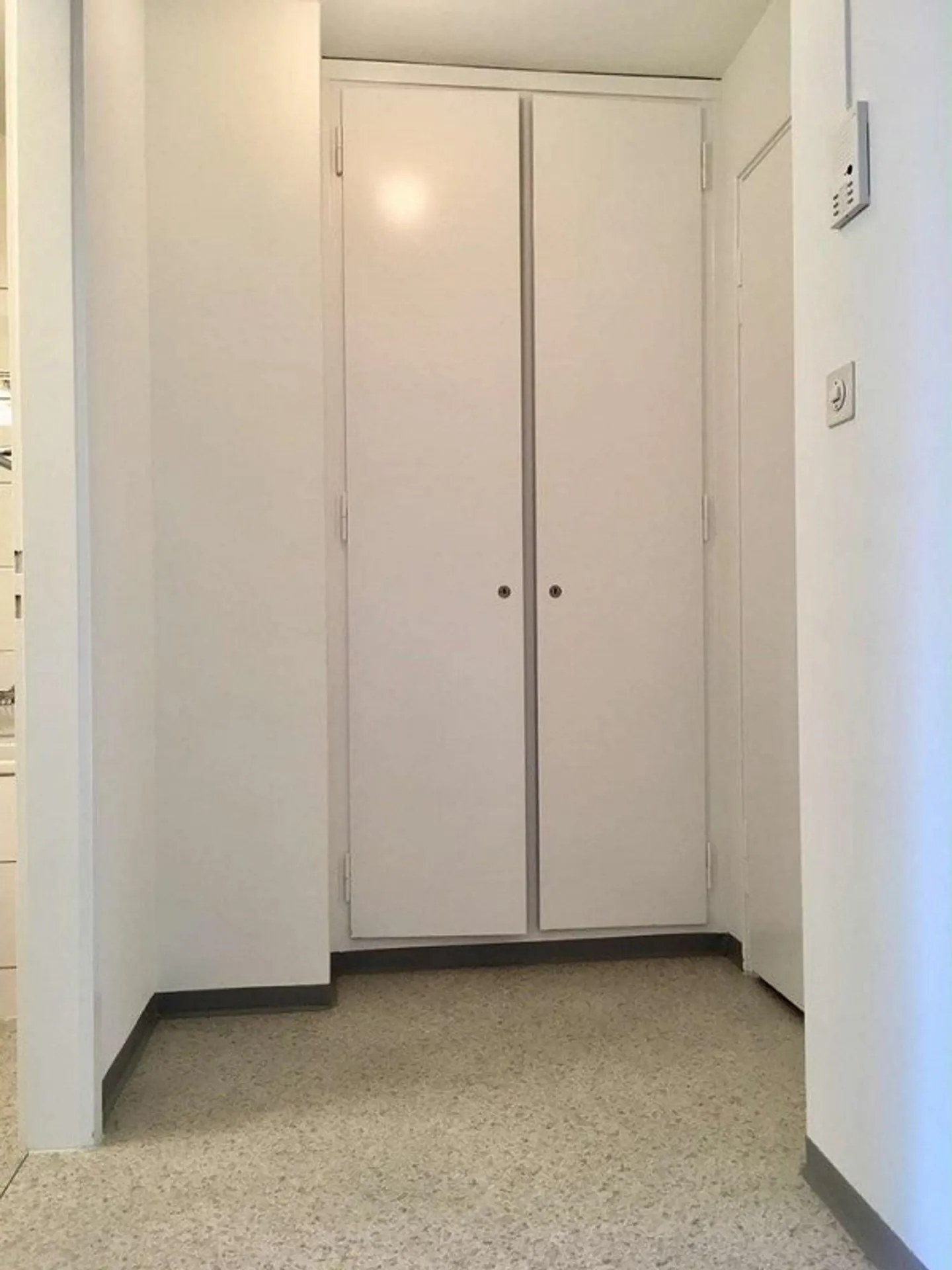 Appartement simple confortable dans un emplacement idéal pour les navetteurs - Photo 5 sur 6