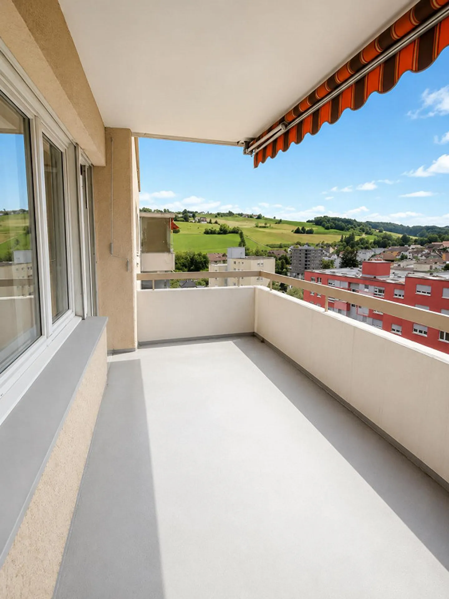 Appartamento 2.5 locali con vista - Foto 9 di 10