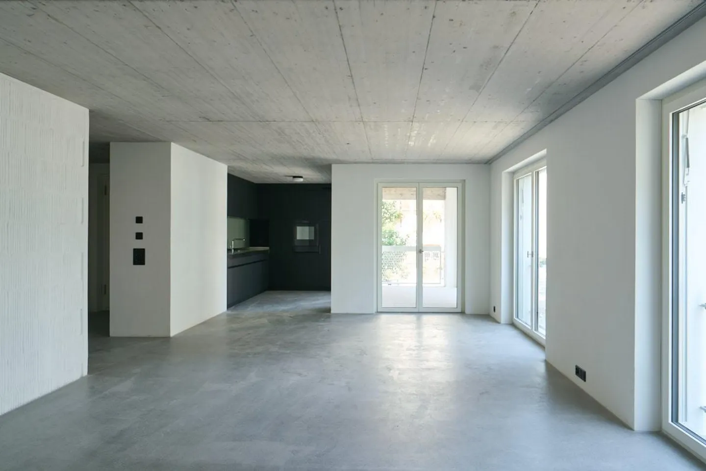 2.5 Rooms, 68 m², 2nd Floor - Photo 2 of 4