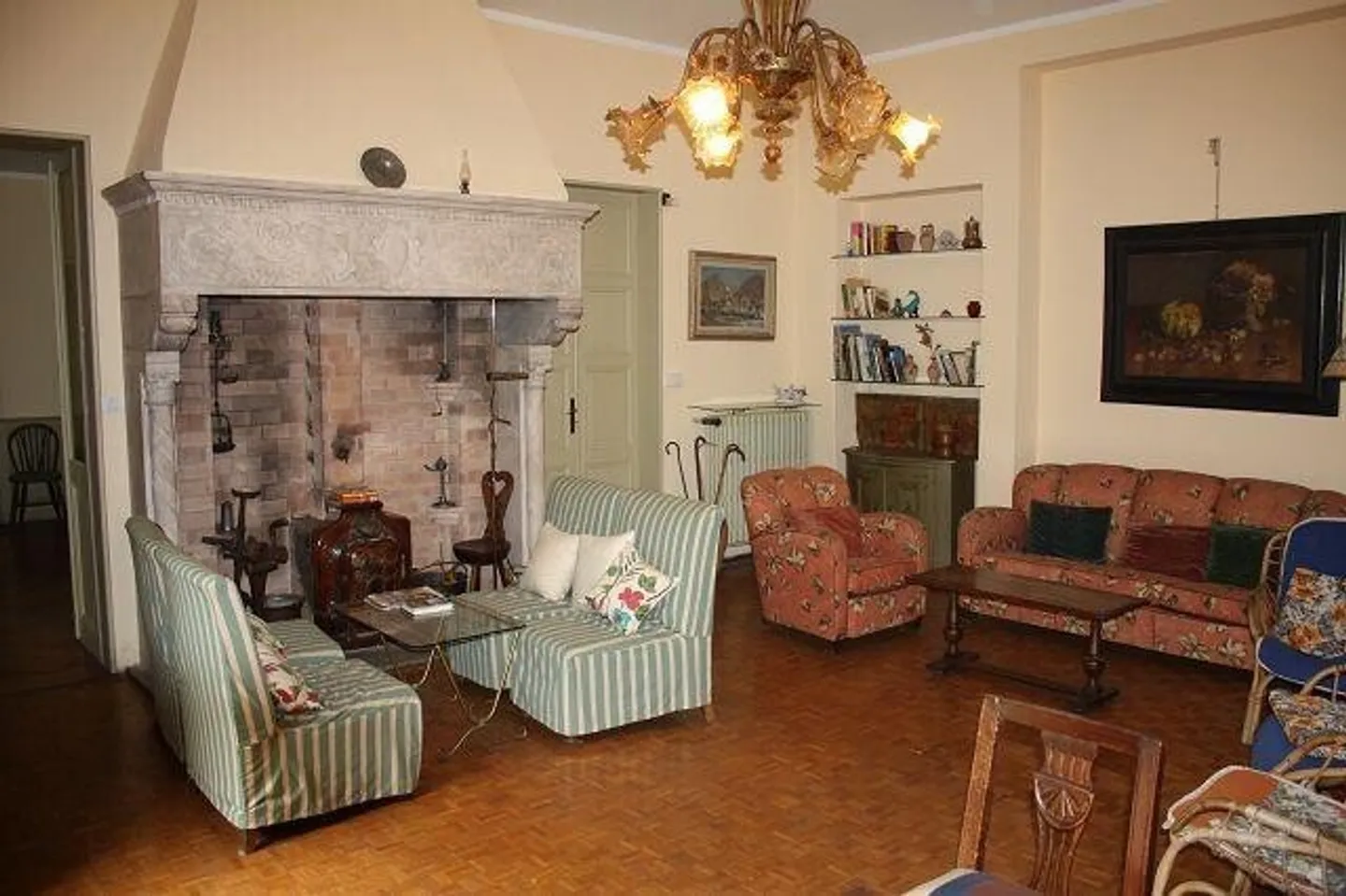 Villa storica con grande parco - Foto 7 di 13