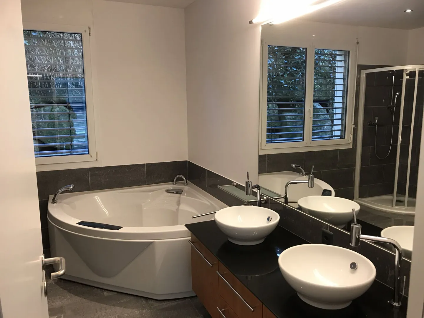 Exklusive Terrassenwohnung mit Bergblick - Foto 8 von 10