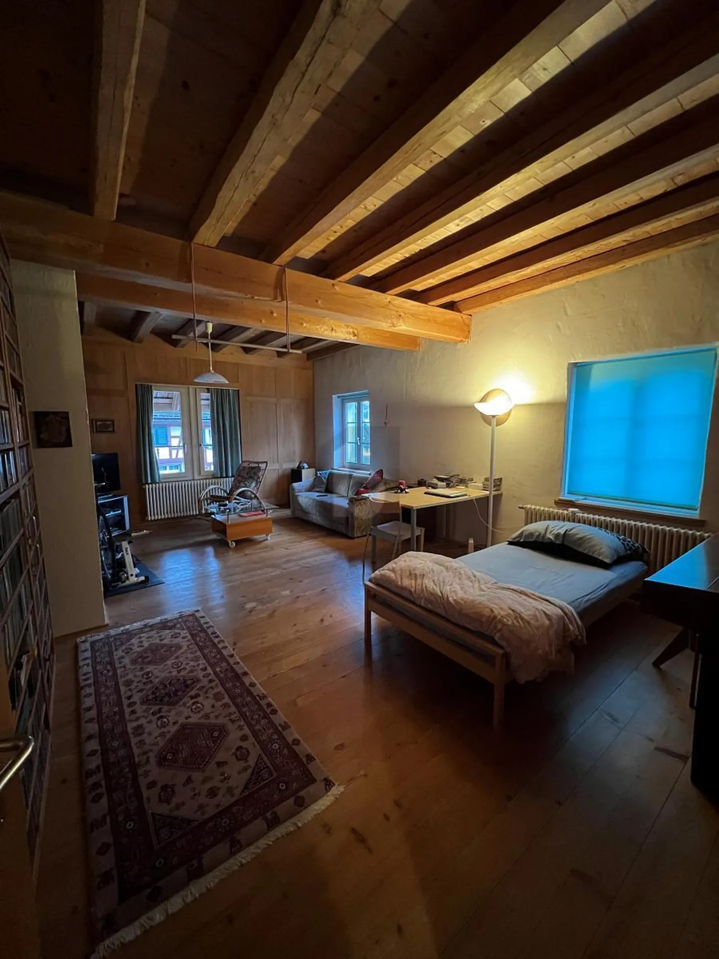 Spacious Apartment in Central Location - Photo 4 of 6