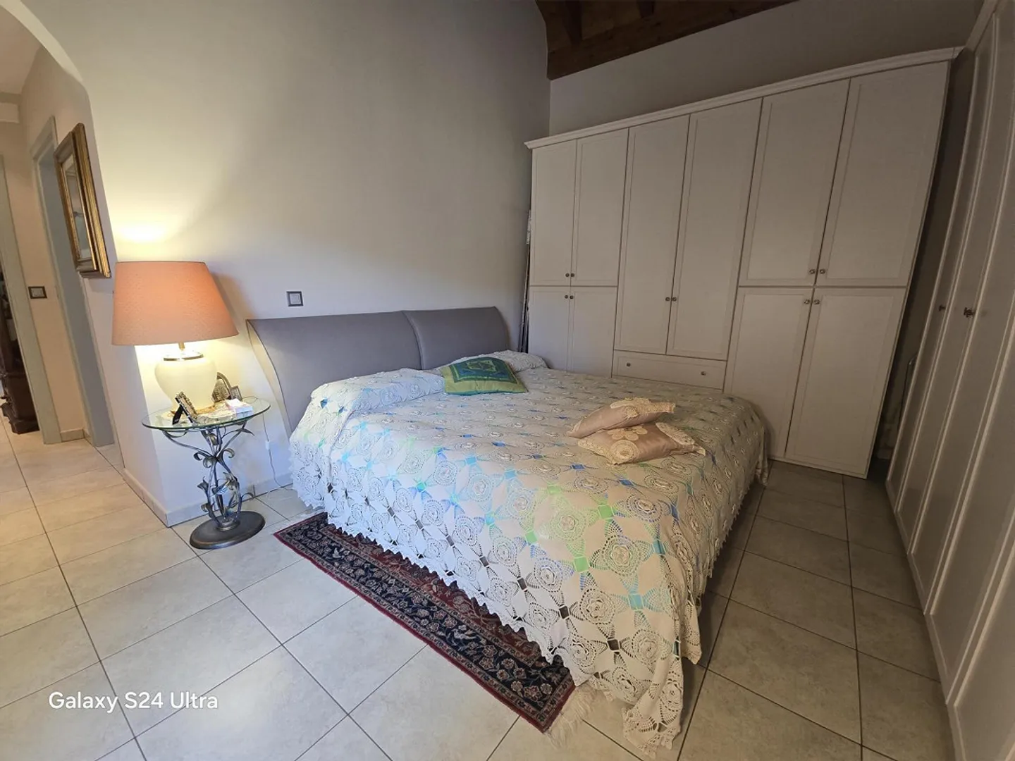 ATTICO DUPLEX 6.5 ZIMMER MIT DREI TERRASSEN IN TAVERNE - Foto 7 von 9