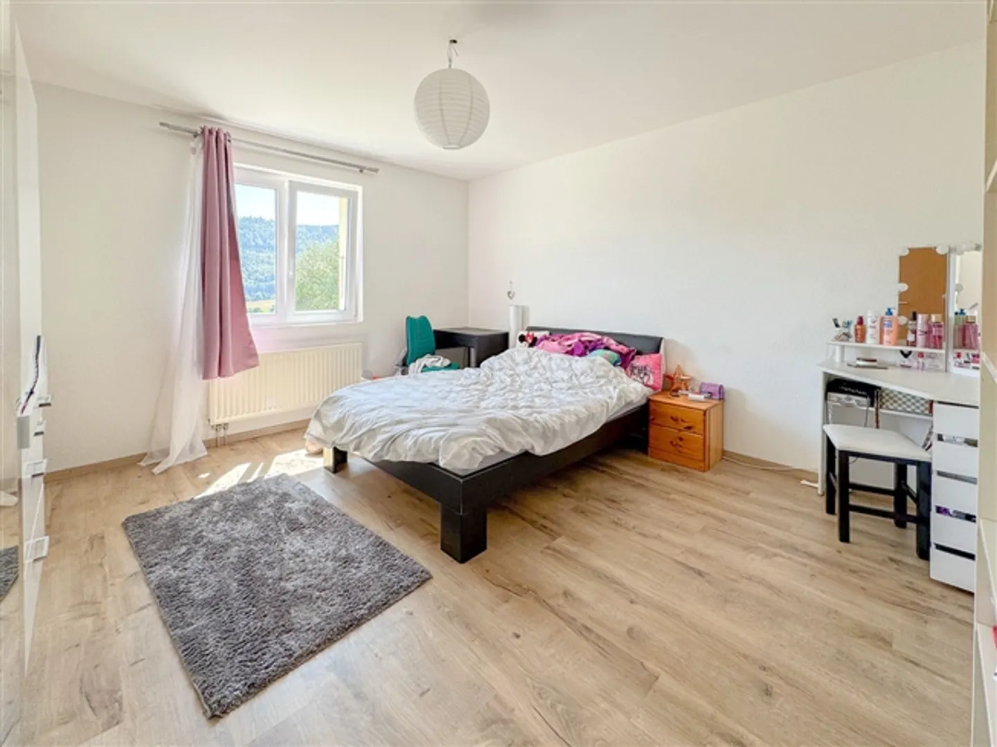 «Grosszügige 6.5-Zimmer-Eigentumswohnung mit Balkon
Blick auf die Alpen» - Foto 12 von 20