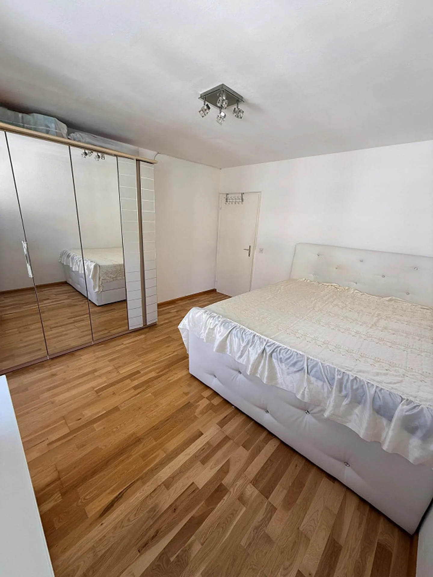 Appartement spacieux de 4,5 pièces avec balcon et place de parking souterrain à Bâle - Photo 14 sur 24