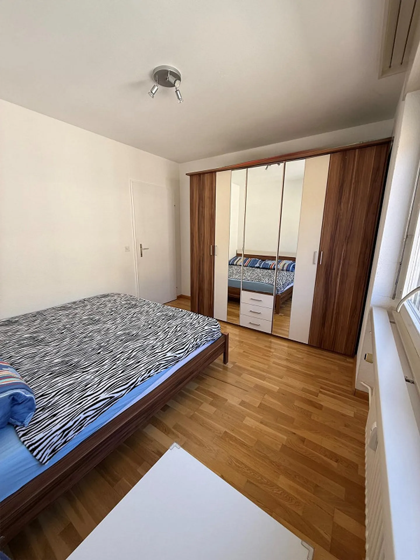 Appartement spacieux de 4,5 pièces avec balcon et place de parking souterrain à Bâle - Photo 17 sur 24
