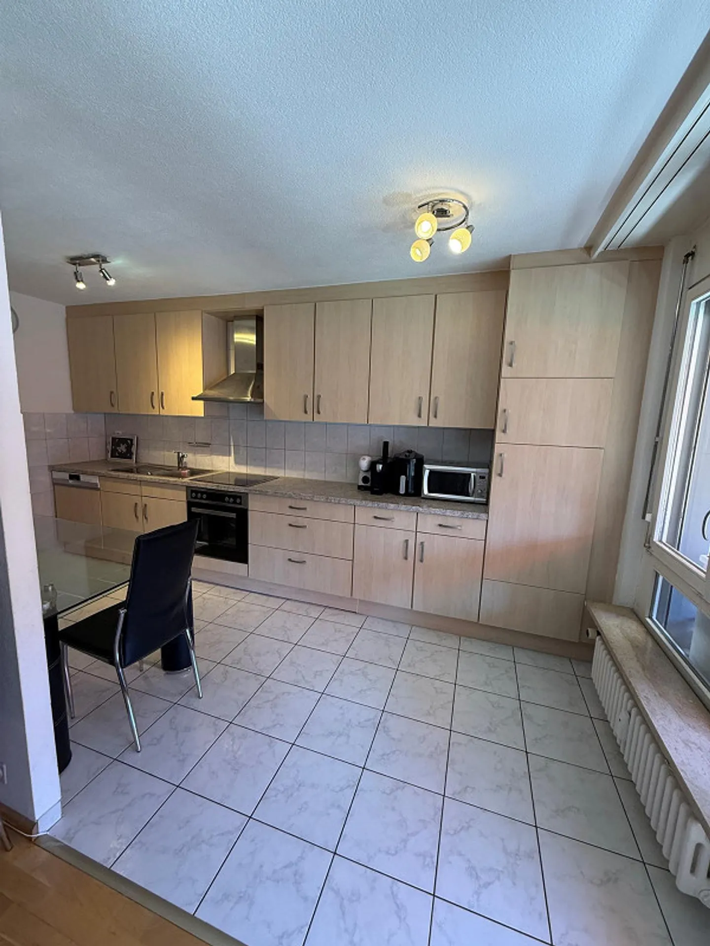 Appartement spacieux de 4,5 pièces avec balcon et place de parking souterrain à Bâle - Photo 20 sur 24