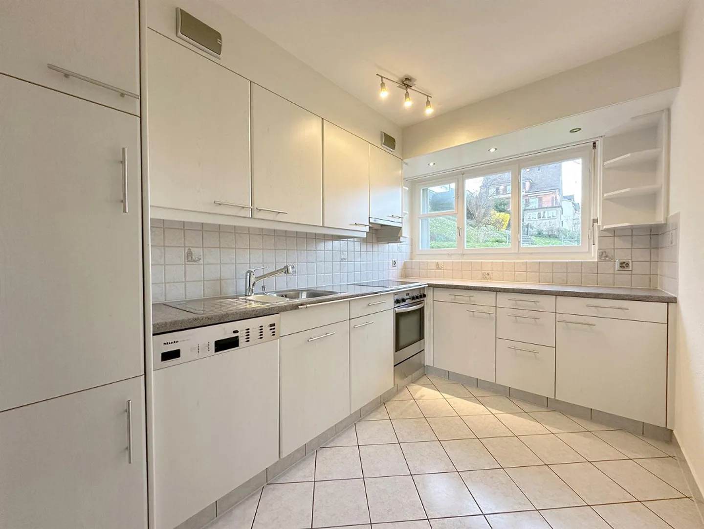 La tua nuova oasi di benessere a Kilchberg! - Foto 10 di 12