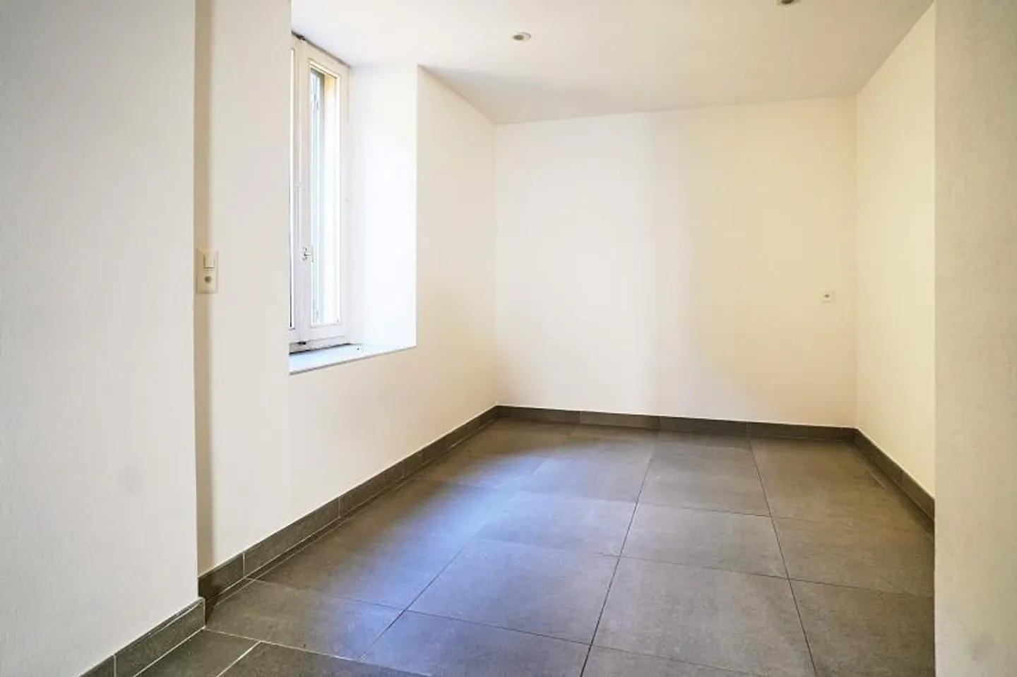 3-room village house with balcony in a very quiet location / casa di 3 local... - Photo 6 of 20