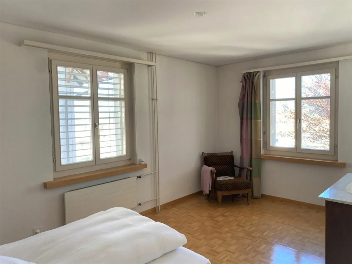 Appartamento affascinante di 3,5 stanze con balcone (circa 80 m2) vicino al centro città - Foto 6 di 9