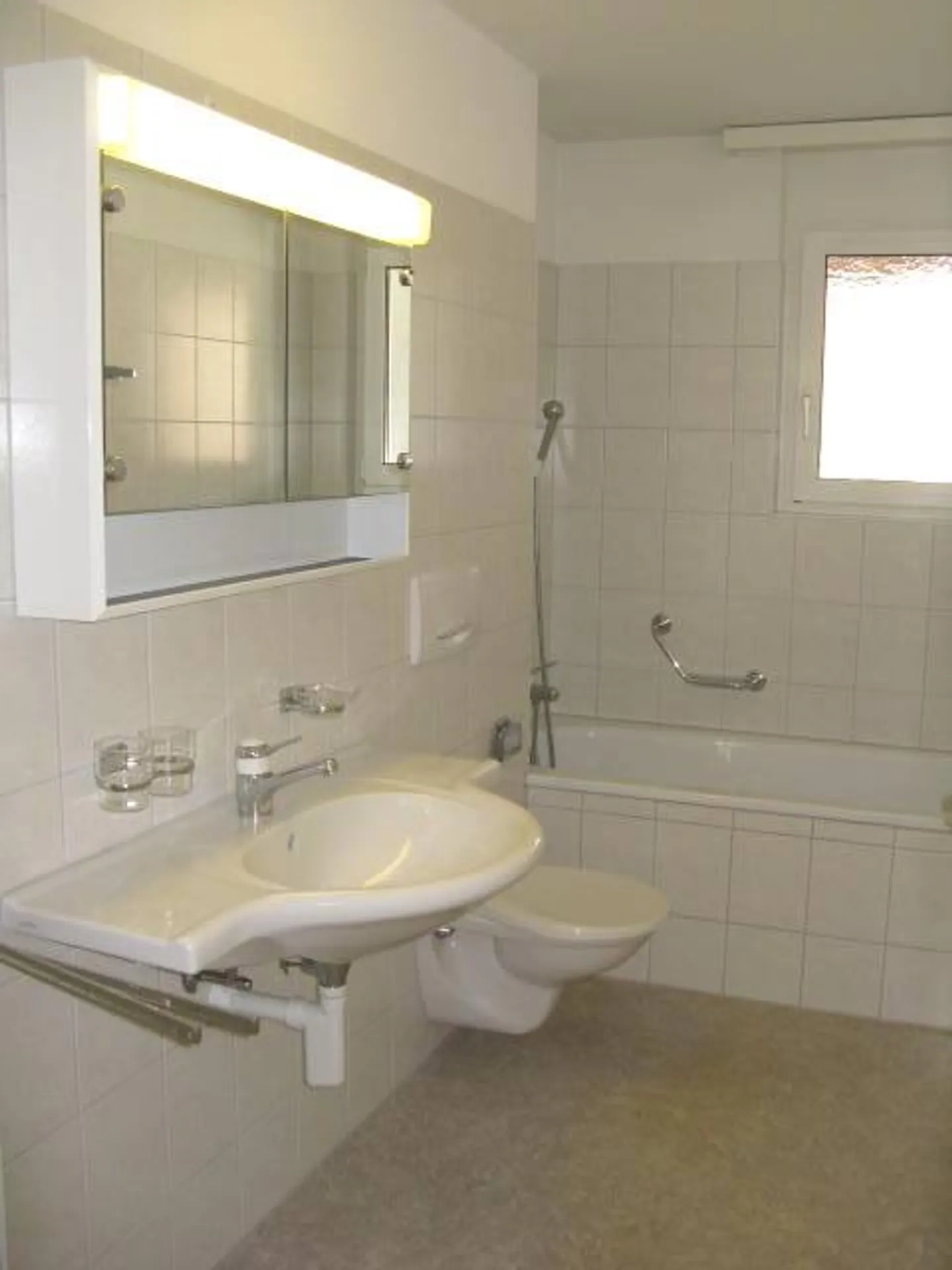 Per te! Appartamento mansardato tranquillo di 4,5 stanze (2 balconi) - Foto 6 di 15