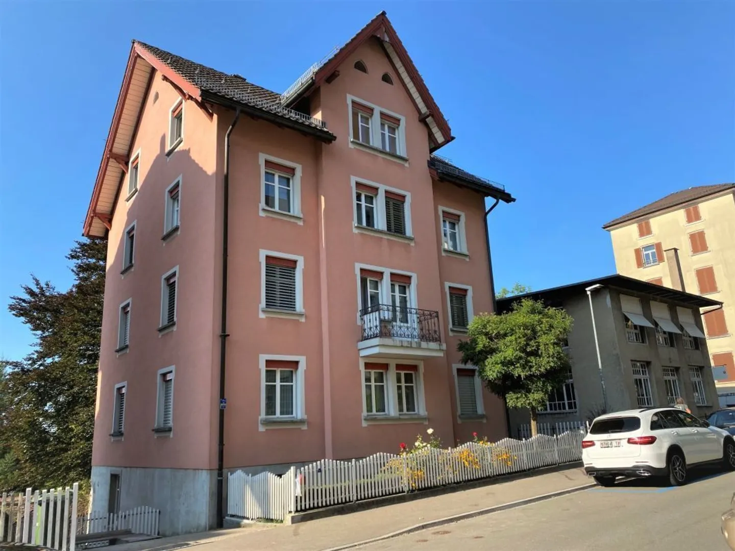 Appartamento affascinante di 3,5 stanze con balcone (circa 80 m2) vicino al centro città - Foto 9 di 9