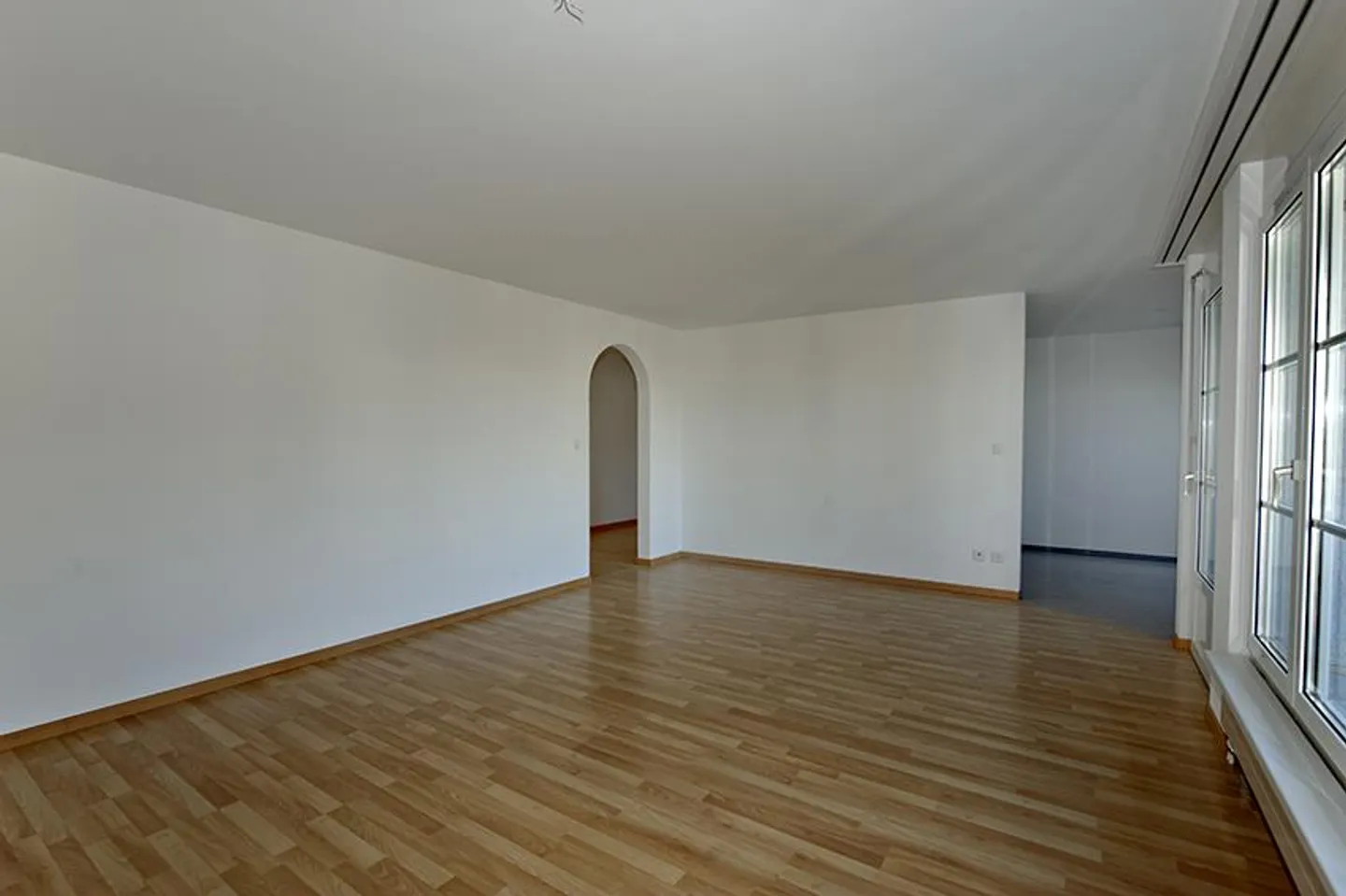 Per te! Appartamento mansardato tranquillo di 4,5 stanze (2 balconi) - Foto 1 di 15