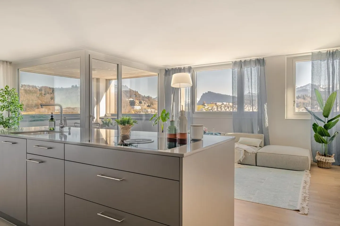 Above the rooftops of Kriens - Photo 3 of 10