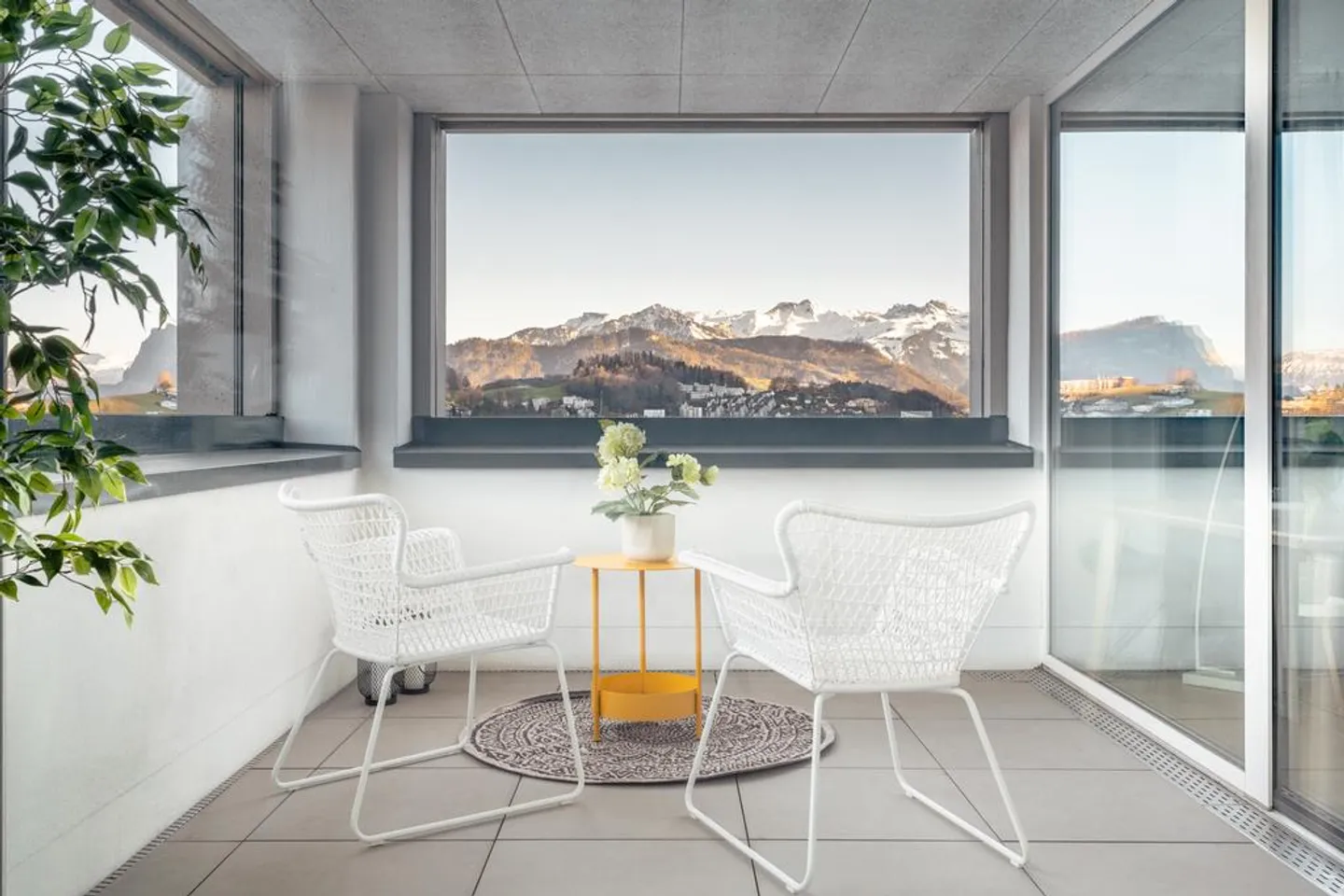 Above the rooftops of Kriens - Photo 5 of 10