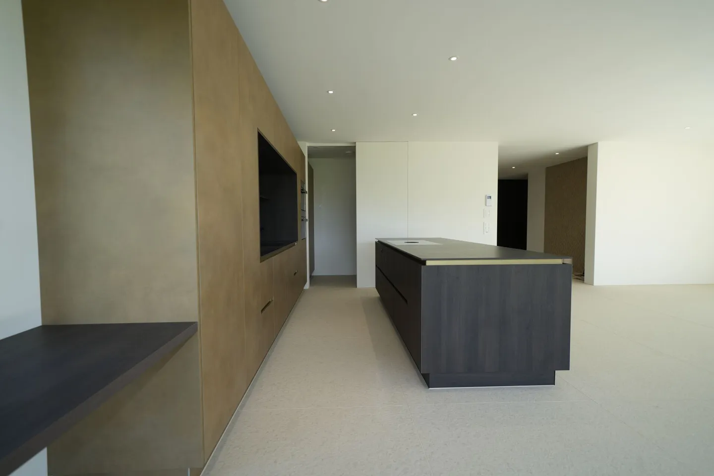 Villa neuve exclusive avec terrasse sur le toit, ascenseur et luxueux indoor-outdoor living - Photo 6 sur 28