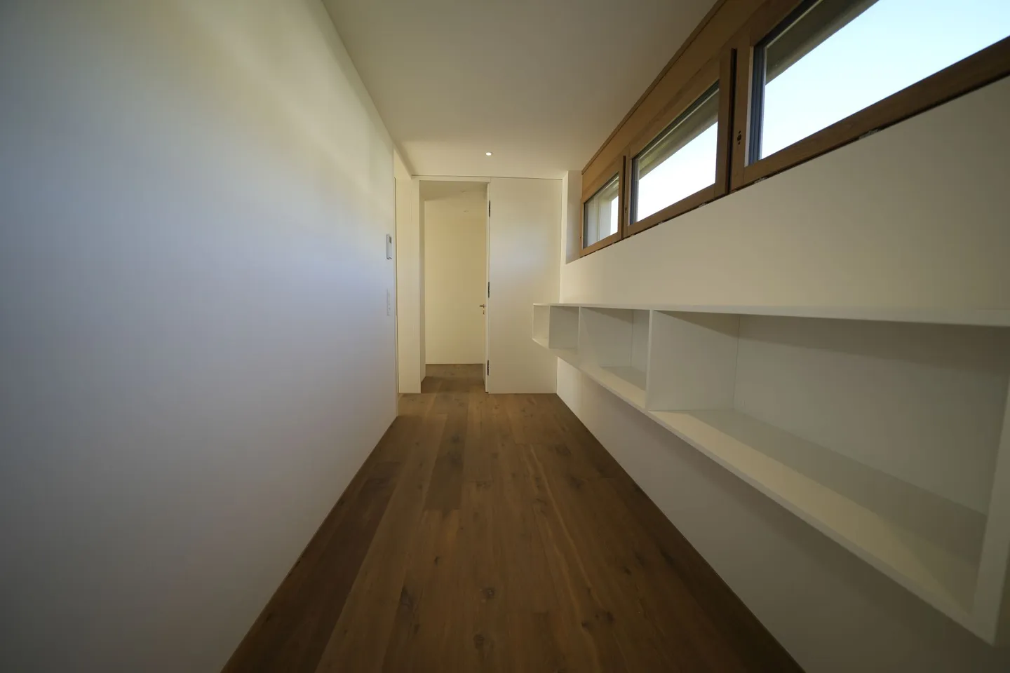 Villa neuve exclusive avec terrasse sur le toit, ascenseur et luxueux indoor-outdoor living - Photo 11 sur 28