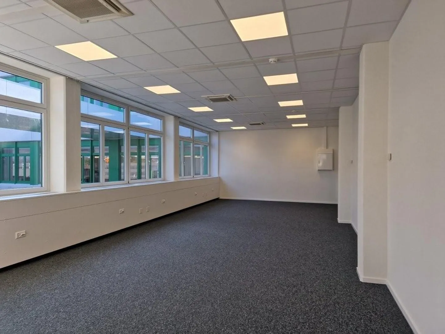 Espace de bureau à louer dans un emplacement de choix ! - Photo 3 sur 8