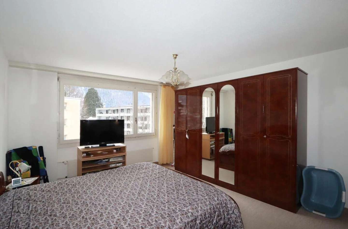 Appartamento di 4,5 stanze con posto auto in garage e balcone in posizione centrale... - Foto 4 di 14