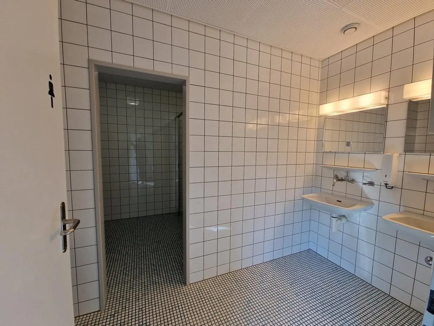 Espace de bureau à louer dans un emplacement de choix ! - Photo 7 sur 8