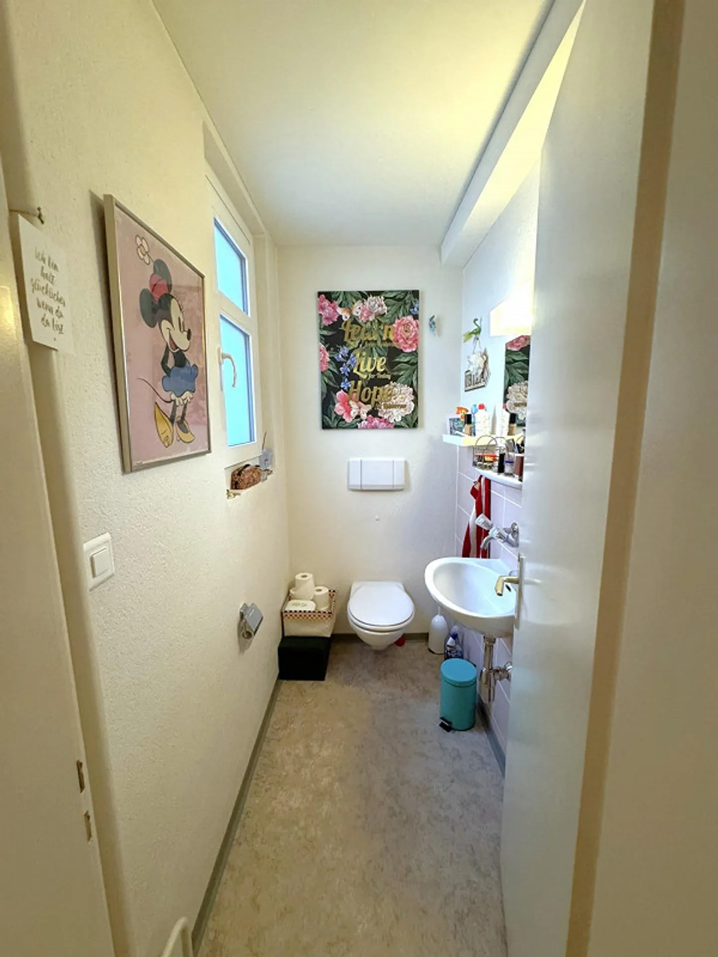 Charming 4-room apartment with roof terrace near the cantonal hospital - Photo 2 of 5