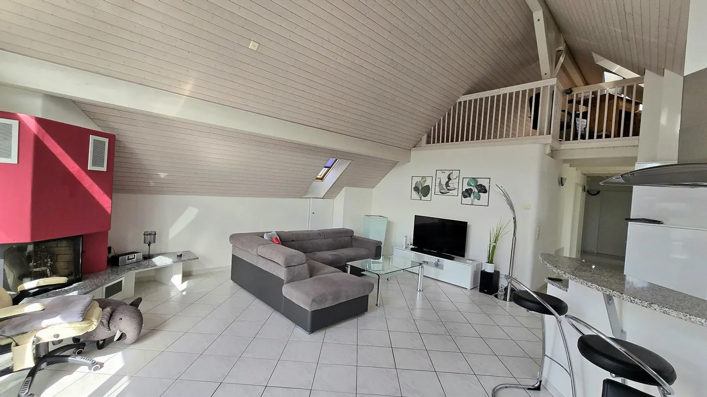 Appartement en penthouse confortable dans un emplacement central - Photo 4 sur 17