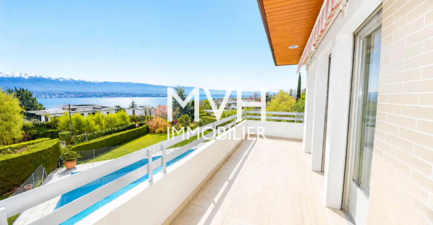 Villa Éblouissante avec Vue Lac - Photo 1 sur 10
