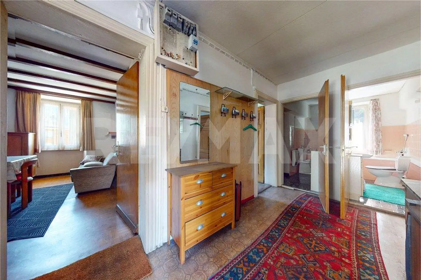 Mehrfamilienhaus mit großem Renovierungspotenzial - Foto 13 von 13