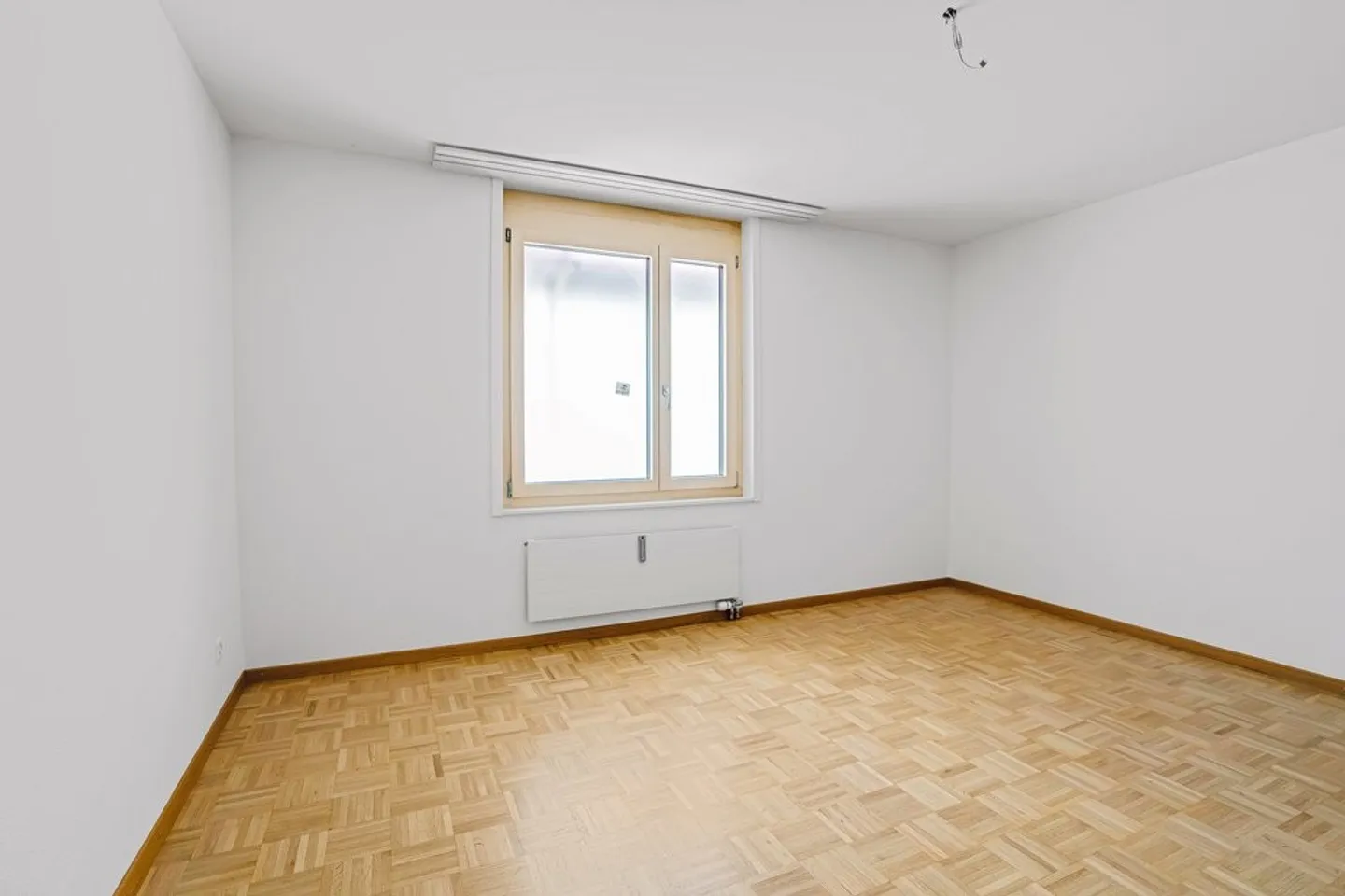 Apartment for rent - Photo 3 of 5